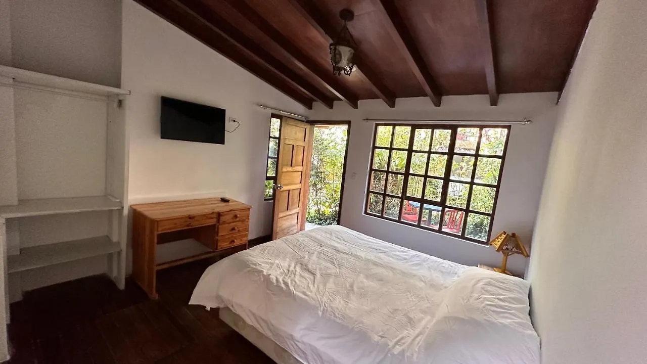 Campus Residencias Bed & Breakfast Quito
