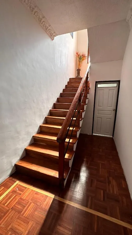 Campus Residencias Bed and Breakfast Quito