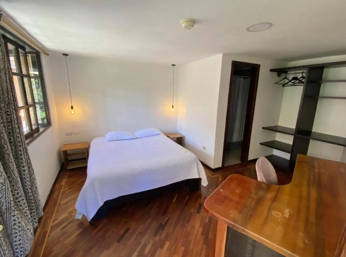 Campus Residencias Bed and Breakfast Quito Ecuador